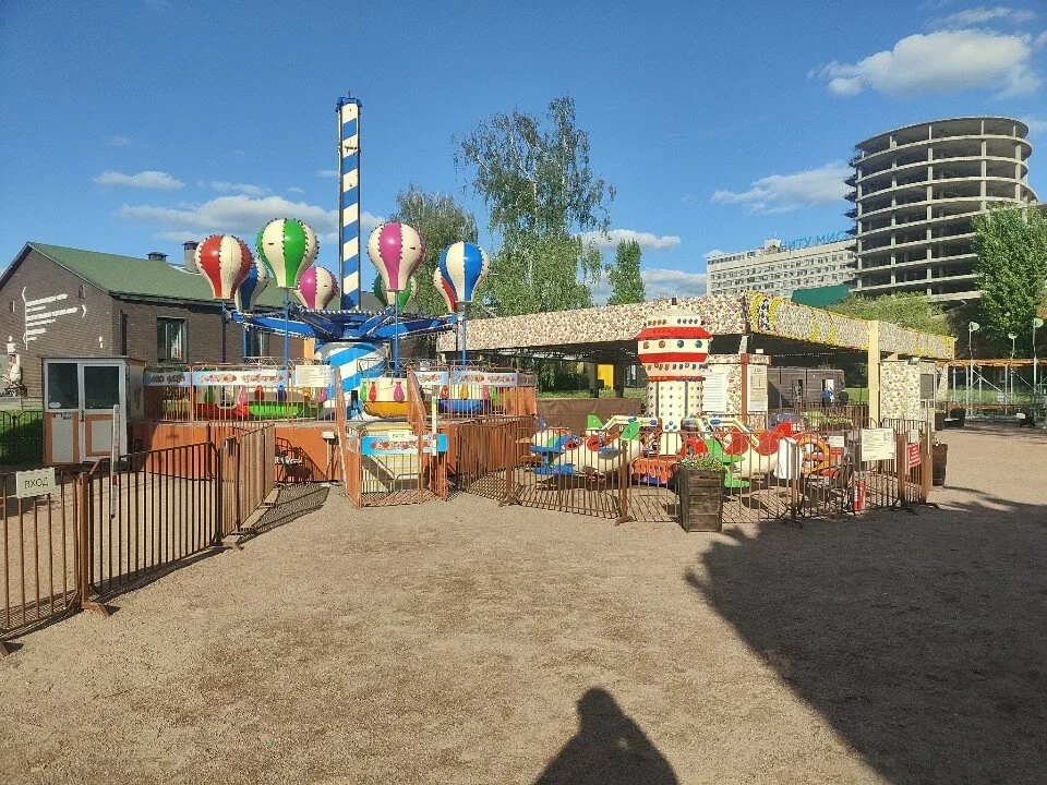 Фото Аттракционы Карусель в Парке Горького - развлечение в Москве | Досугатор